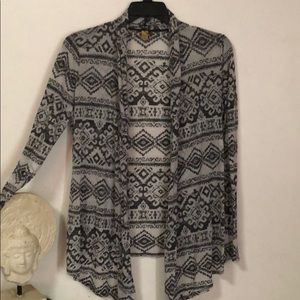 Just Kate Gray & white cardigan